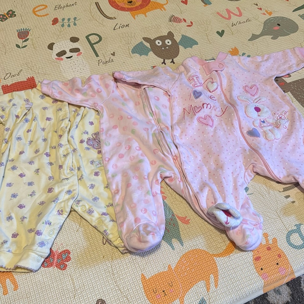 3 0-3 Month Sleepers